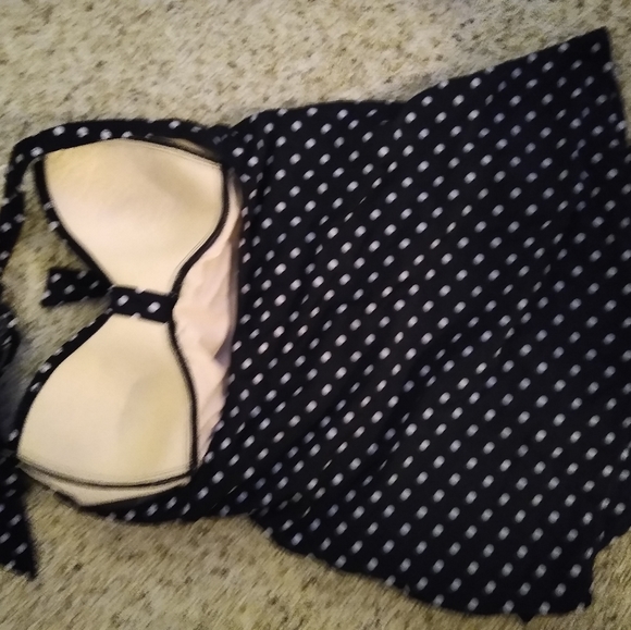 Swimsuit - Picture 3 of 3